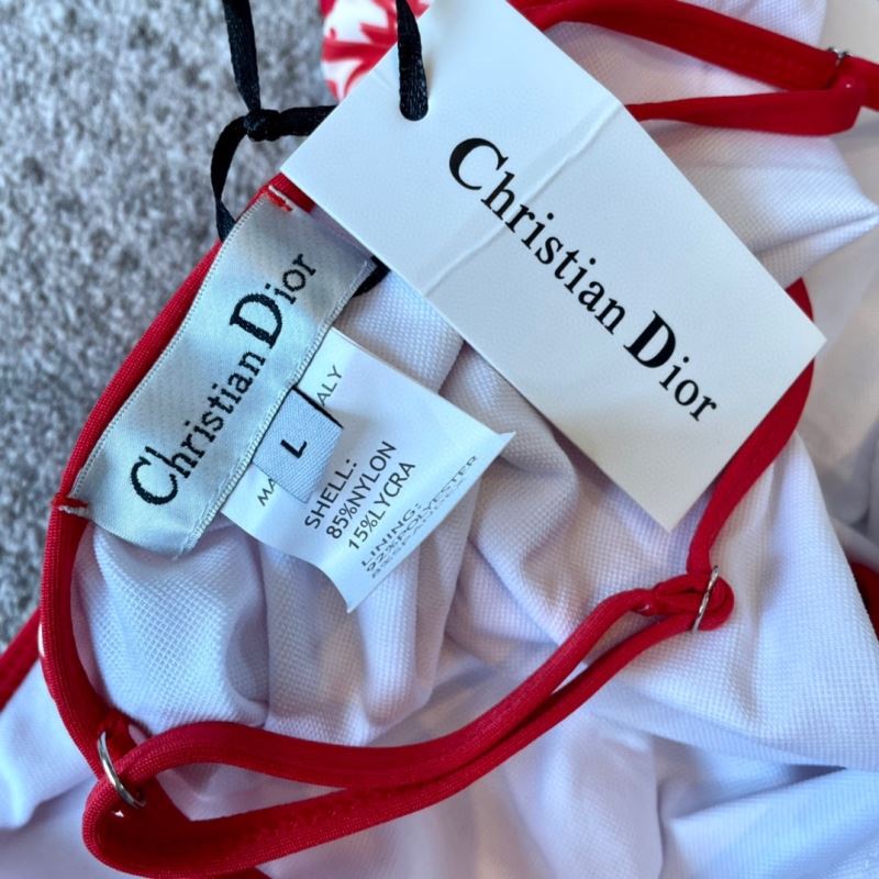 CHRISTIAN DIOR